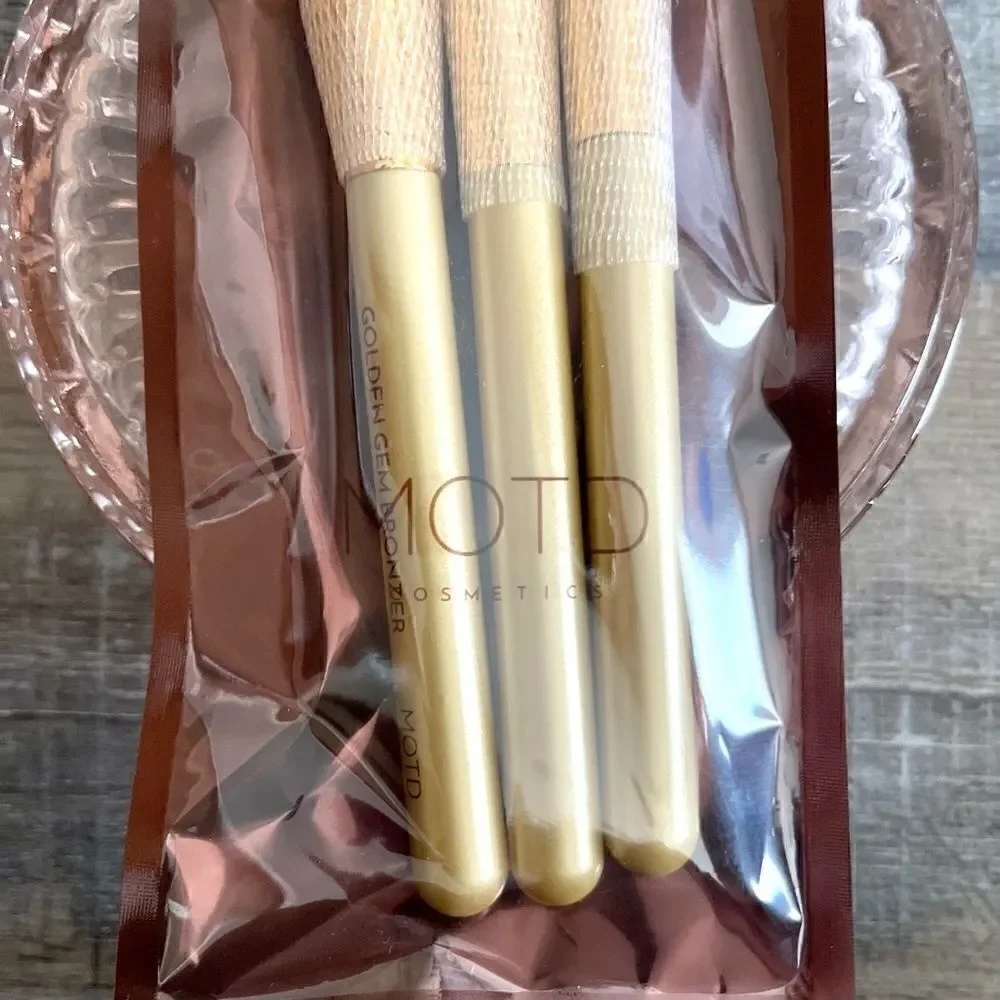 MOTD Gold Goddess Face Makeup brush set